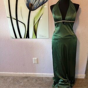 Women’s green evening gown dress size 4